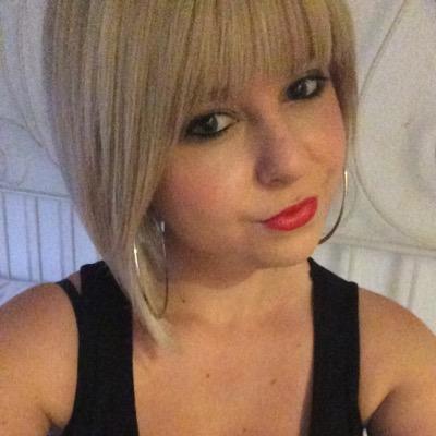 chloee_x_x's profile picture. 