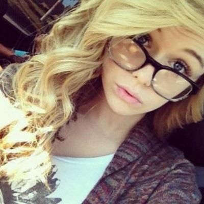 Moon sister. 15. Yeah, I'm a young one. I love chicken and I'm convinced that I'm going to marry Dylan O'Brien.