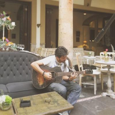 Director y productor musical. Hacemos posible lo imposible para tí, para tu canción, para tu artista, tu evento corporativo y social.