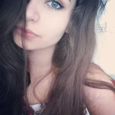 xannacristina's profile picture.