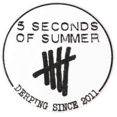 lukeismymichael's profile picture. i obviously love 5 seconds of summer