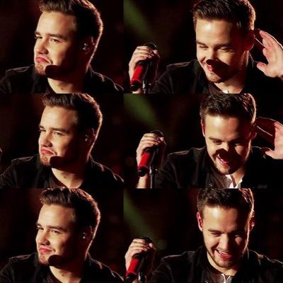 I have a lot of ℓιттℓє reasons to be sad, but i have five ｂｉｇ reasons to be happy xx