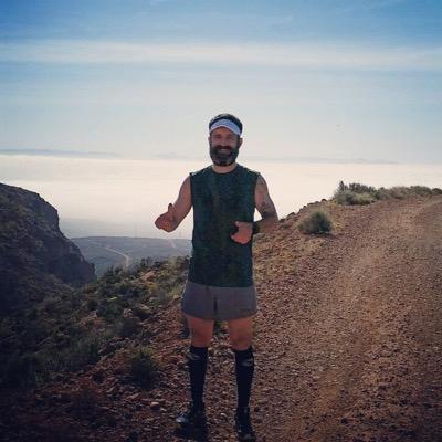 OscarMarJim79's profile picture. Soñador,aunque de vez en cuando me despierto e intento encontrar en que emplear el tiempo hasta la hora de dormir