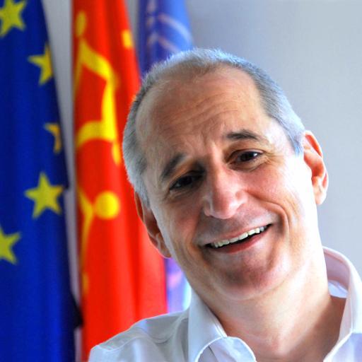 Des systèmes solaires naissent à chaque seconde, alors relativisons. Ancien Vice Président du Parlement Européen et élu d’Occitanie. Et toujours écologiste.🇺🇦