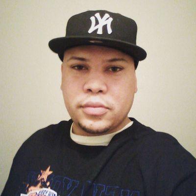NYC BX Born & Raised | Killa Cali 530 | #LowkeyLegends | Rican & Dominicano | Your woman is more than likely lurking me up on social media| AKA SGT. Lightskin
