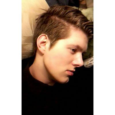 i_am_anyon's profile picture. • motto is unstoppable • a good eye for home decor • but honestly just striving for a little balance • local chapter president of the alphabet mafia 🏳️‍🌈 •