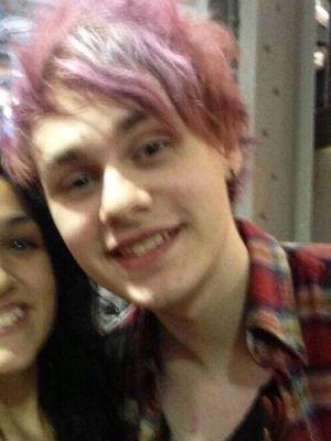 lrhslay's profile picture. hi i like macaroni and mikey