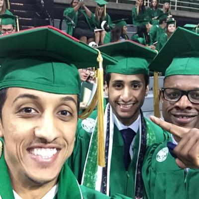 معادياً من يعاديها_مسالماً من يسالمها،، آحب التلميح لأنه آقوى من الكلام الصريح،، عبدالله الحمودي،،