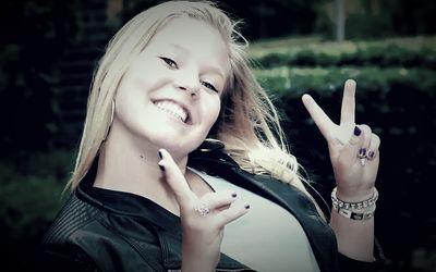 ZangeresRoxanne's profile picture. voor info; info@roxannemaks.nl of ga naar http://t.co/fxa3h8jx