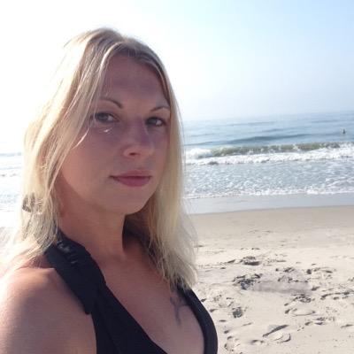 ilonabu's profile picture. 