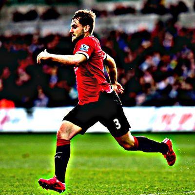 Fanbase Luke Shaw and Manchester United. Always give the news, transfers, rumours, and a picture of Luke Shaw or ManUtd.