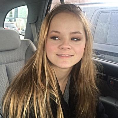 ThirteenYana's profile picture. 