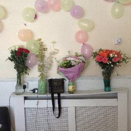 V74647111's profile picture. 