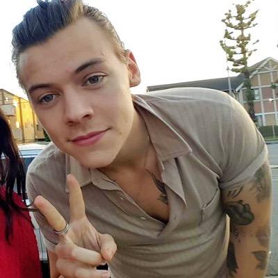 bbypeachhes's profile picture. im obsessed with finding someone to love me
because i cant love myself