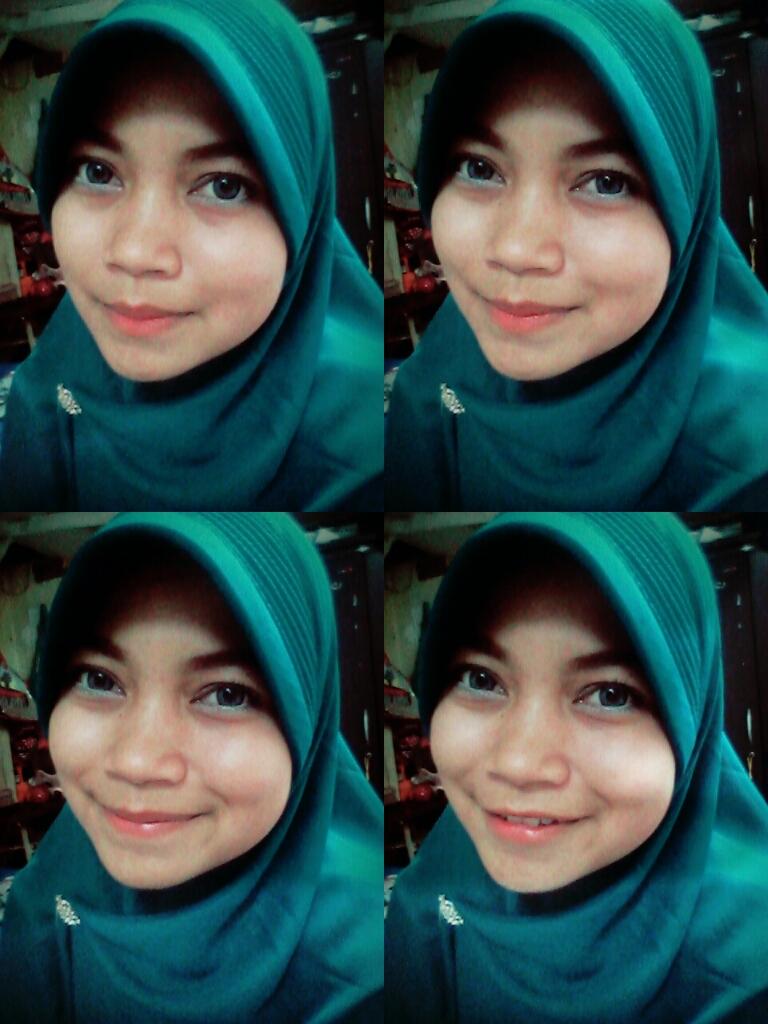 Fokus (˘ʃƪ˘) | ❤ اَللّهُ | ❤ IG : syaripah_s | Berhijab adalah sebuah kewajiban muslimah, bukan kemauan ataupun pilihan.