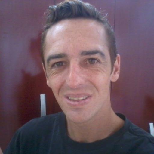 sou cara gente boa carismatico adora fazer amizades segue a vontade se quiser.