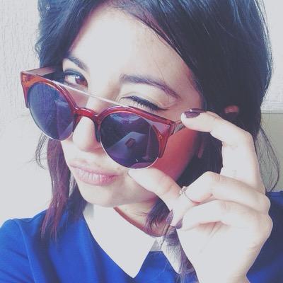 sesiie's profile picture. No, no estoy loca, sólo tengo serios y múltiples problemas de personalidad...Me das un abrazo? :)