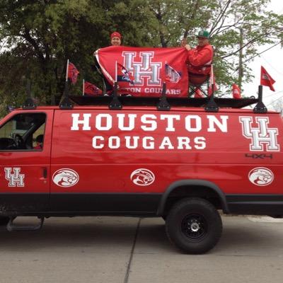 Houston tailgating machine. Co-host of @3rdCoastTherapy on @KTXFdb (Tues/Thurs 6-8p, Sun 4-6p)