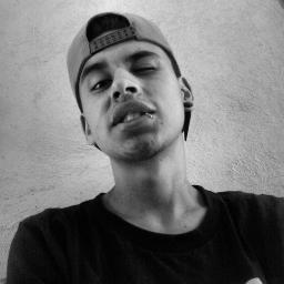 As we all know me but everyone tells me migue or charly or say you love me ♡ I measure 1.70 and reader already have 18 years.

https://t.co/zs6ZEGBbxP