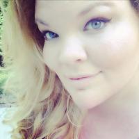 Courtney Mills (@born2love2sing) 's Twitter Profile