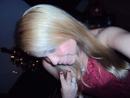 dessastofel's profile picture. When you want to find someone who can change your life, look in the mirror.