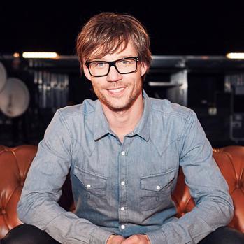 In De Beste Singer-Songwriter van Nederland gaat @Giel3FM op zoek naar nieuw talent! Seizoen 4 is afgelopen. Alles terugkijken? http://t.co/K3owjFGaV1