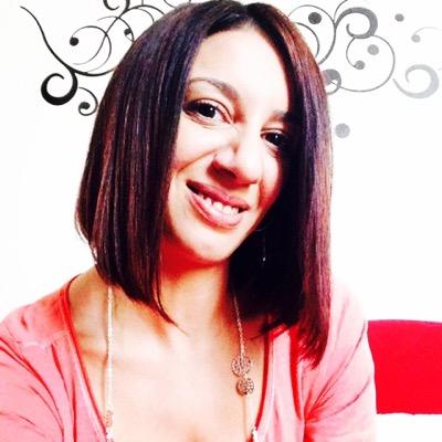 Sonia_Maalem's profile picture. #F1 #WEC #WSR #FE #Helmets... #Champagne #Travels ✈️☀️