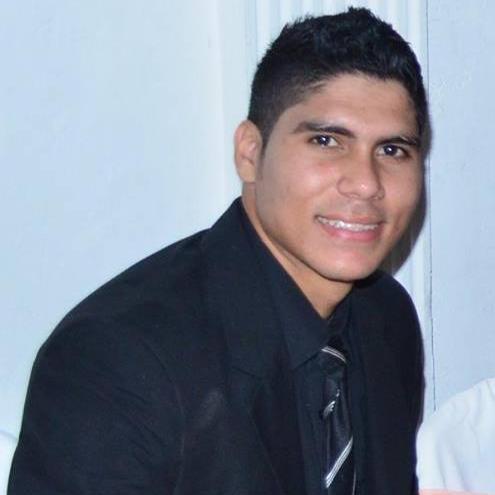 Extrovertido, sobresaliente, amigable, deportista, soy único y me gusta lo que soy, futuro administrador.
