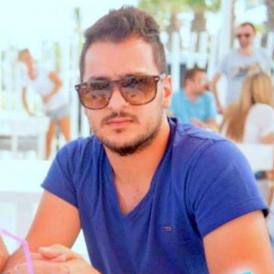 theoph15's profile picture. 