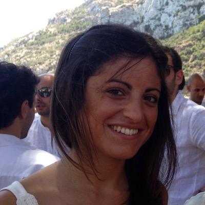 Lara_713's profile picture. 