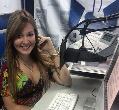 Bienvenidos al Complot de @CARITO_NAVARRO de 4:00 - 5:30 por @941lafm de Lunes a Viernes #Frescura #Deportes #Eventos #Premios