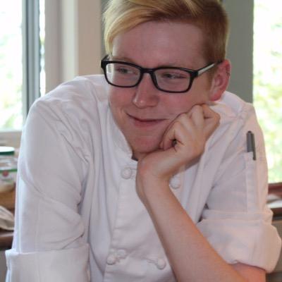 MacSince93's profile picture. I cook, sometimes. I am witty, sometimes.