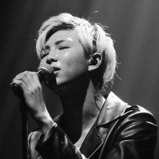 RM_19940912_L's profile picture. 