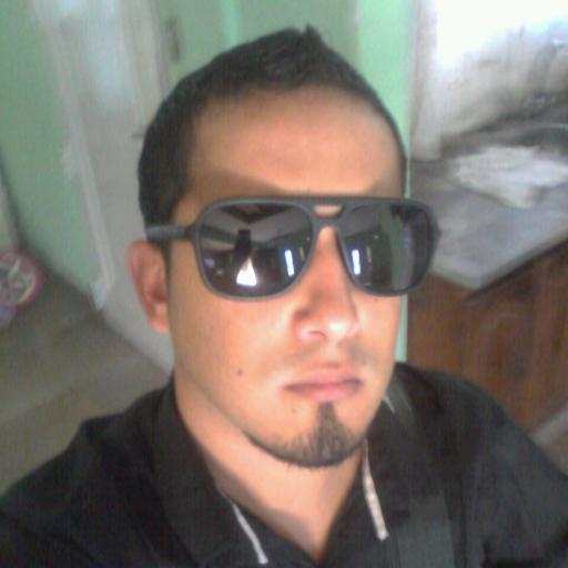 ezemendoza's profile picture. sin palabras, me guardo para despues :)