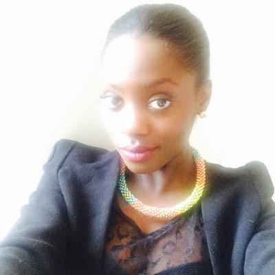 LopesStephanie3's profile picture. 