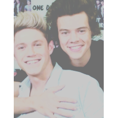 if you say i love harry styles 3 times in the mirror niall horan appears and says me too