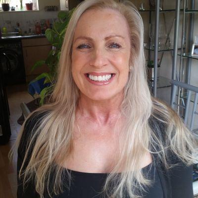 Younique offer a fantastic range of high quality, natural, skincare and makeup, including our best selling product Moodstruck 3D Fibre Lash Mascara