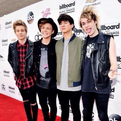 mahoganyloxs1's profile picture. 