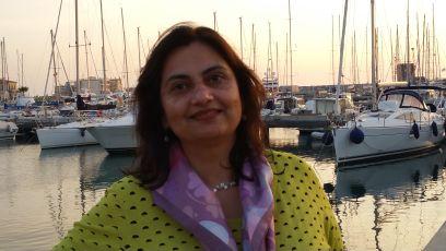 Professor, Director Rush Lupus Clinic. My interests are lupus and health outcomes. Co Director, Masters in Clinical Research.Women empowerment supporter, mentor