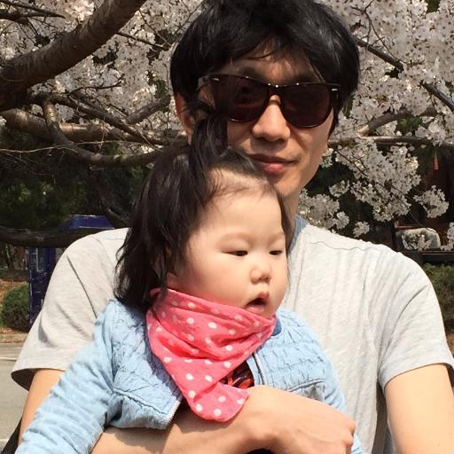 Genetic hobbyist, Genome hacker, kt bioinformatics, Cloud computing, Macbook, Galaxy (Note) user, 게놈정보 오픈 http://t.co/fY3AtqHCw7