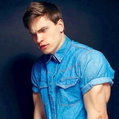 VladPinaiev's profile picture. Soy modelo y actor . Soy Ruso, ahora en Perú. Contacto: vlad.pinaiev@hotmail.com , facebook: Vlad Pinaiev