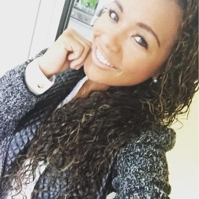 Janine_Borgess's profile picture. Uma pessoa comum,mas não uma pessoa qualquer!
~Livrai-me de todo o mal,amém.'