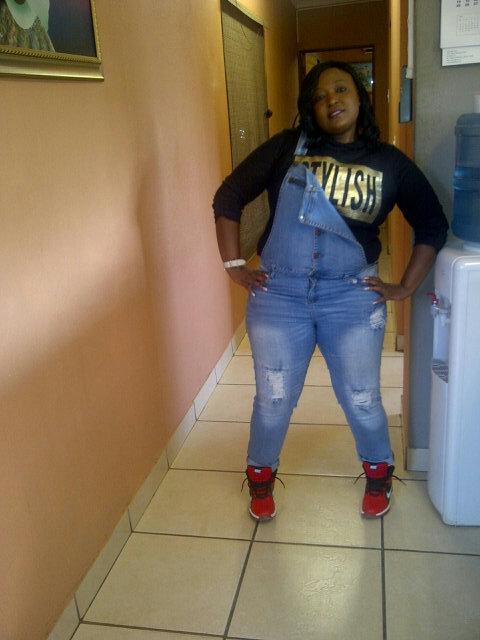 collettzwane's profile picture. 