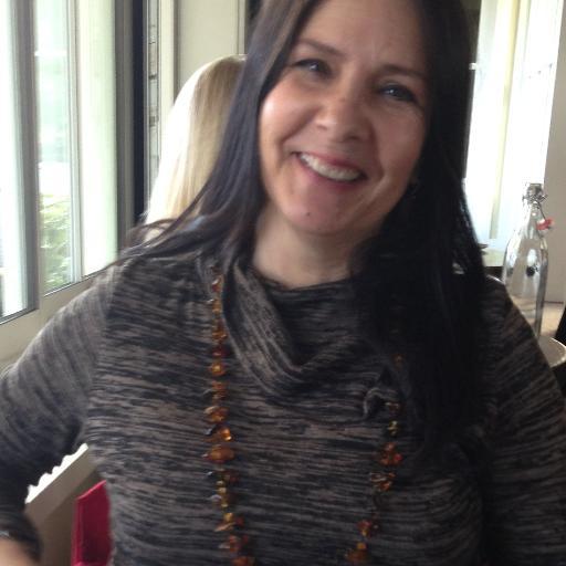 Located just a half a block from where the Atlantic Ocean meets the shore, in the heart of the Neptune Beach FL. Renee’s Jewelry offers an extensive selection.