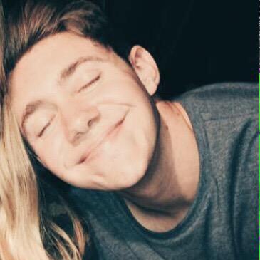 smile4sdk's profile picture. dm me something to make someone smile! :)