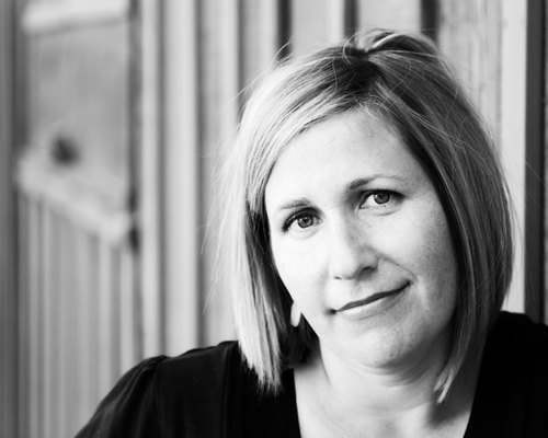 lorihull's profile picture. Casual, modern, personality-filled photography. Based in Southern California but able to bump around the West Coast.