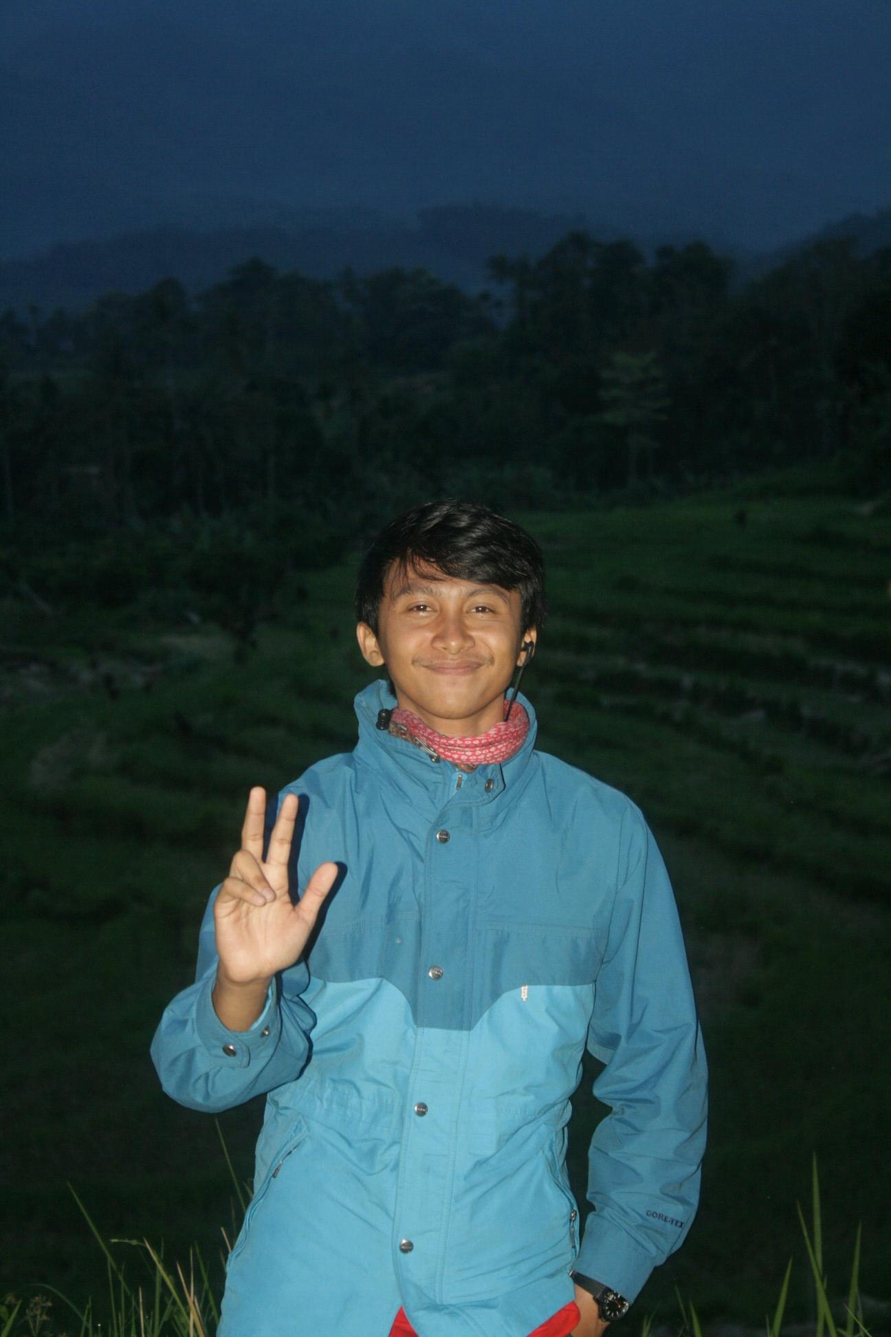 danovicky's profile picture. Impian~Proses~Pencapaian|AkSi 2010|USU|lhoekseumawe-Medan-Jambi-kediri-Jakarta-overseas(insya allah)|IBADAH-KARIR-SEKOLAH-NIKAH