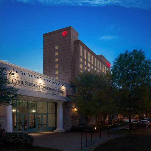 Discover one of the premier hotels in Franklin, TN, featuring Stave Restaurant & Lounge, and the Cool Springs Conference Center 20 minutes south of Nashville.
