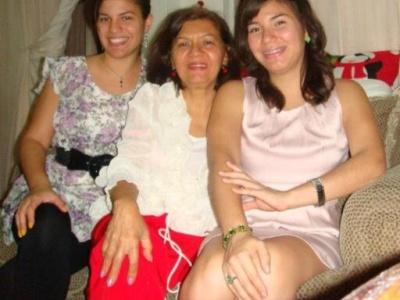 MiyanoOssy's profile picture. I'm a zoo keeper. Dedicated consevationist to my faily, prison warden to some, glorified poo picker-upper to others. DiaryOfAooKeeper DOAZK