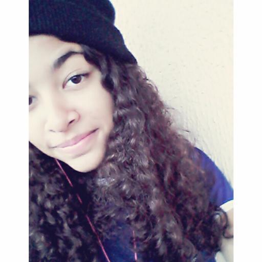 Hoonah_'s profile picture. I think I'm loving you more than you should, want you forever by my side ❥